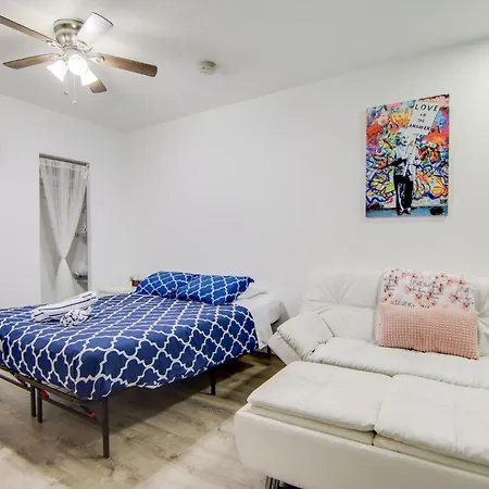 Super Beach Deal, Apt W/2 Queen Beds On Ocean Dr